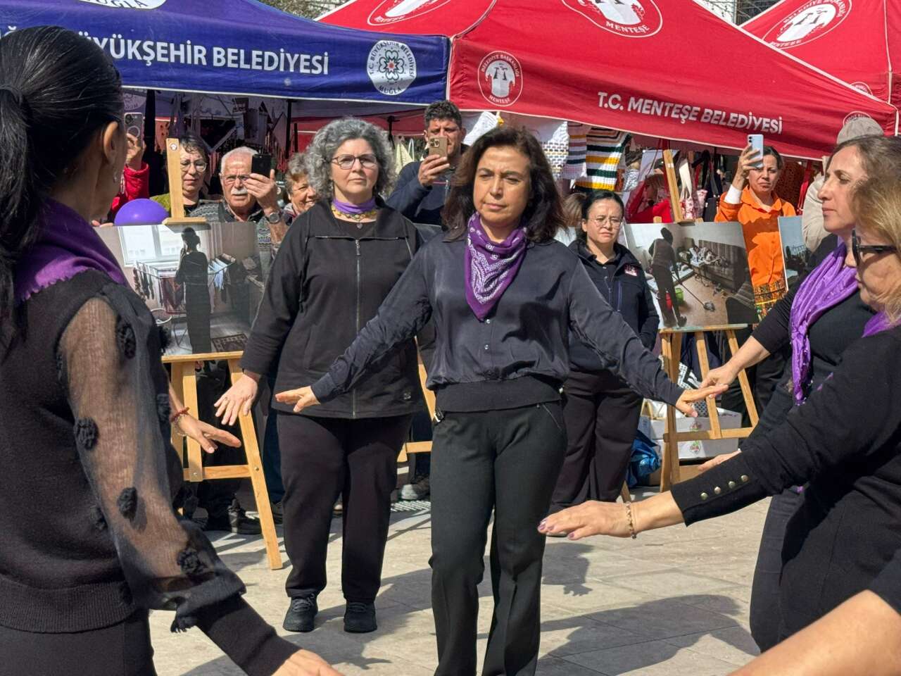 Muğla’da 8 Mart İçin Anlamlı Buluşma Kadınlar Sessiz Adımlarla Meydanda 15